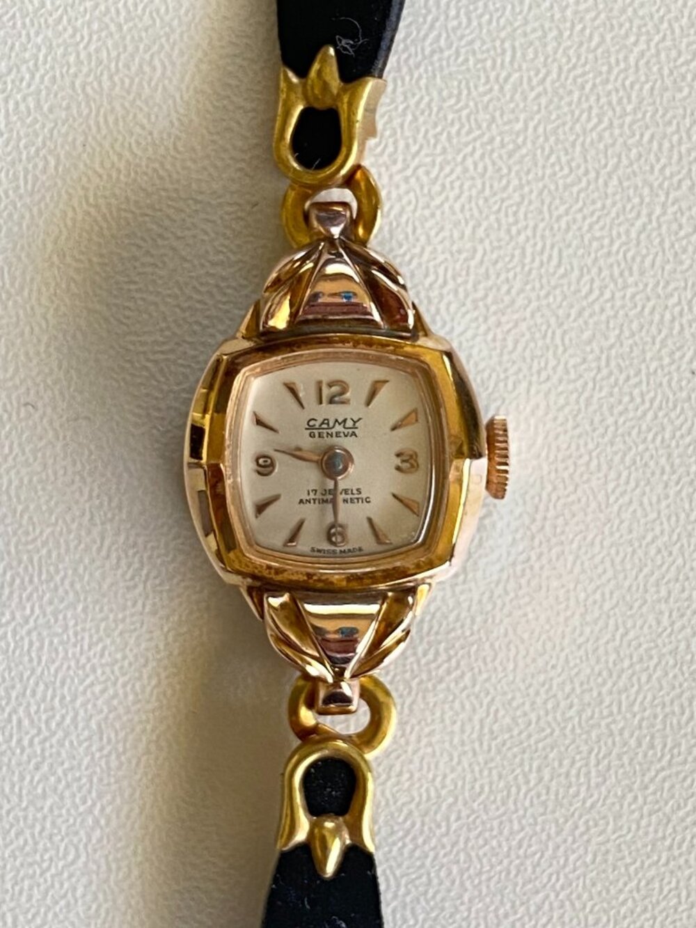 Vintage Camy Geneva Swiss Made 17 Jewel Hand Wind Rolled Gold Ladies Watch